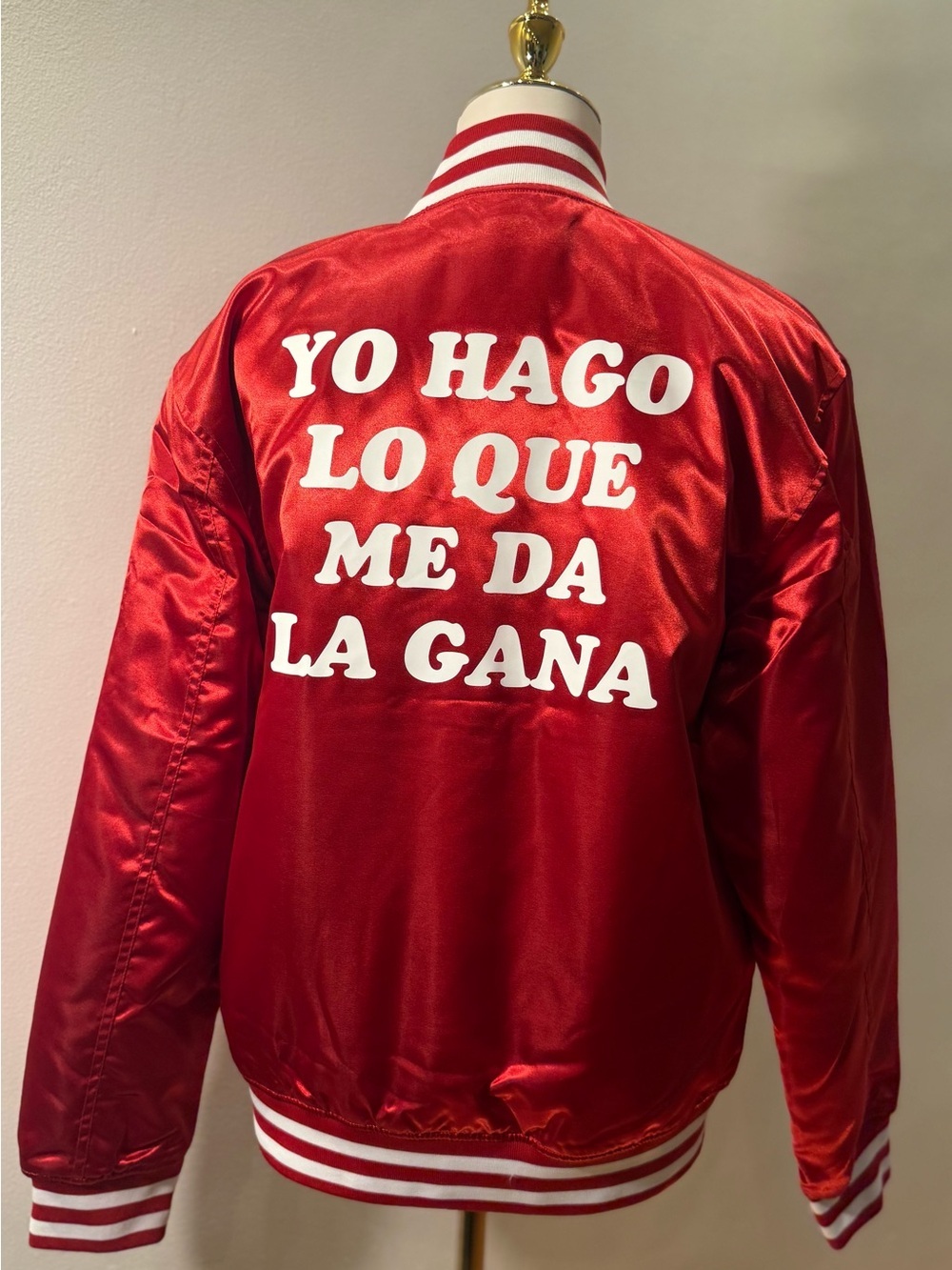 Hija de tu Madre Red Satin Bomber Jacket Size S - Yo Hago Lo Que Me Da La Gana
